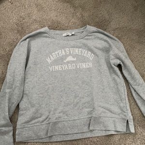 vineyard vines sweatshirt
